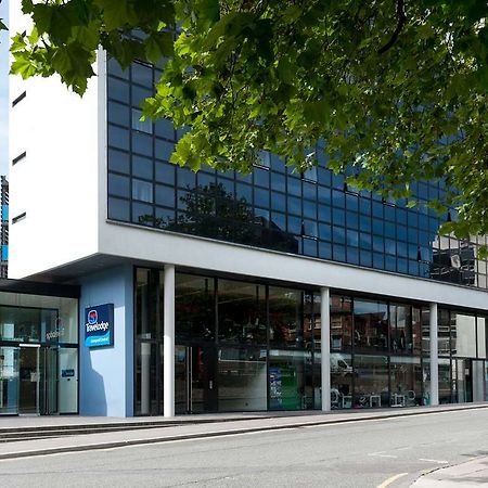 Travelodge Liverpool Central Экстерьер фото