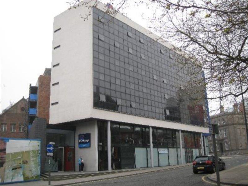 Travelodge Liverpool Central Экстерьер фото