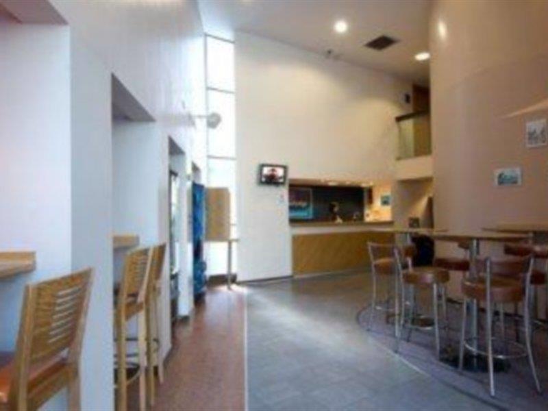 Travelodge Liverpool Central Экстерьер фото