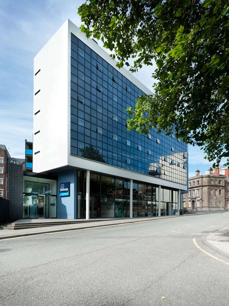 Travelodge Liverpool Central Экстерьер фото
